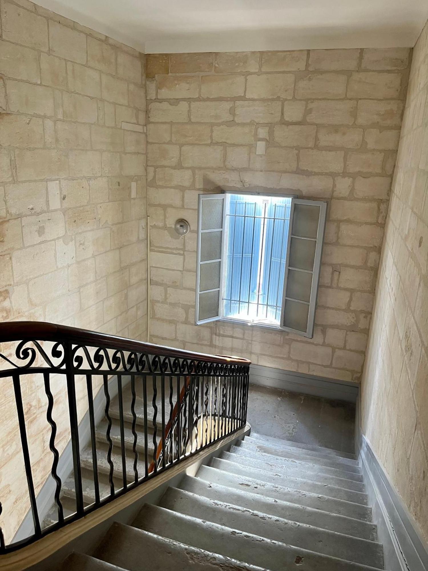 Appartement Belle-Vue Beaucaire  Luaran gambar